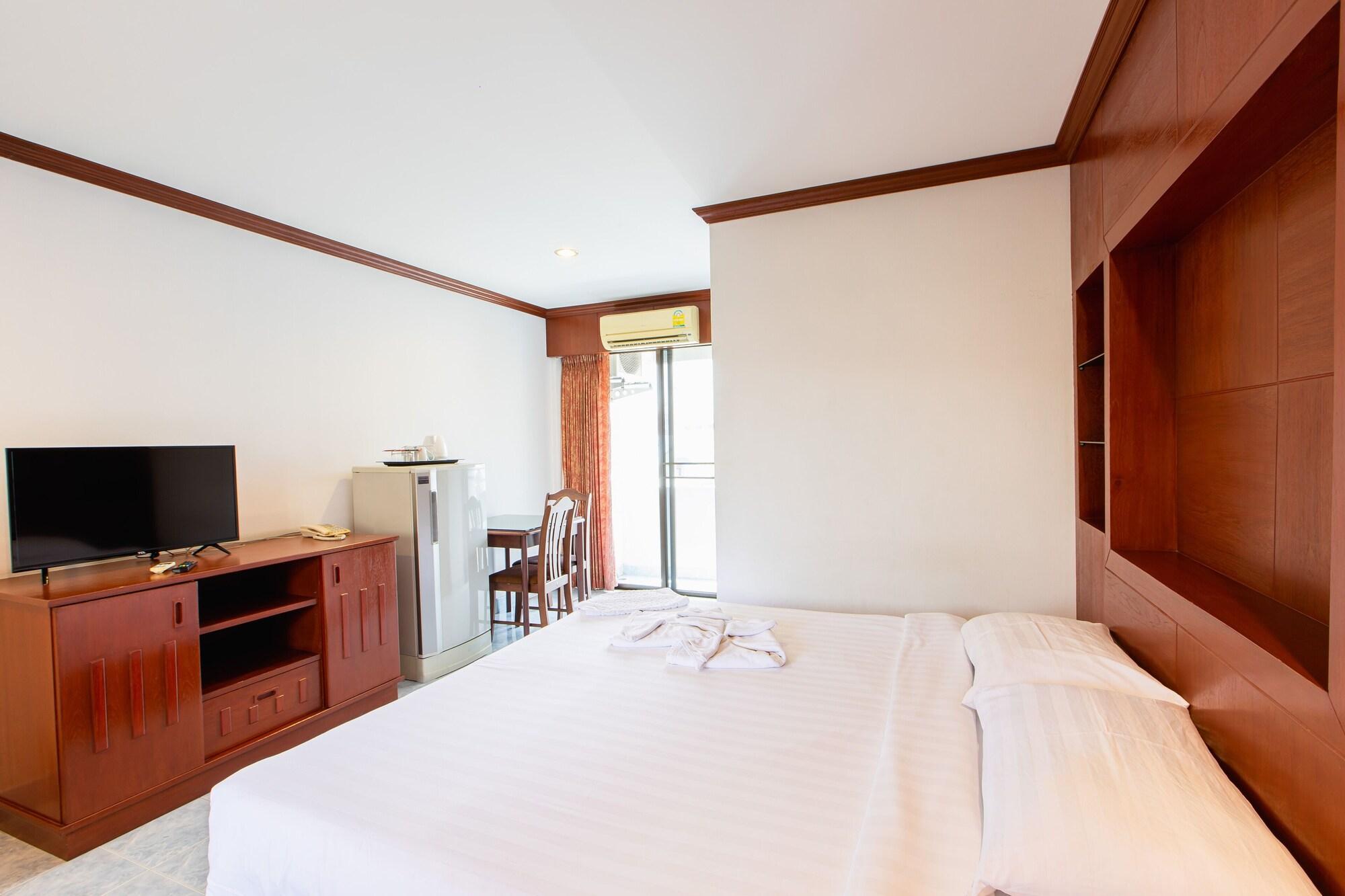 Selina Place Hotel Pattaya Exterior photo