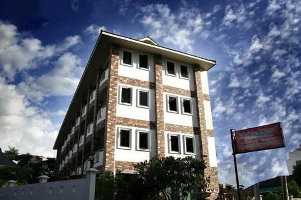 Selina Place Hotel Pattaya Exterior photo
